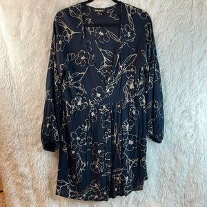 BILLABONG DRESS, Long Belle sleeves, Dark Navy Floral print in cream size Large
